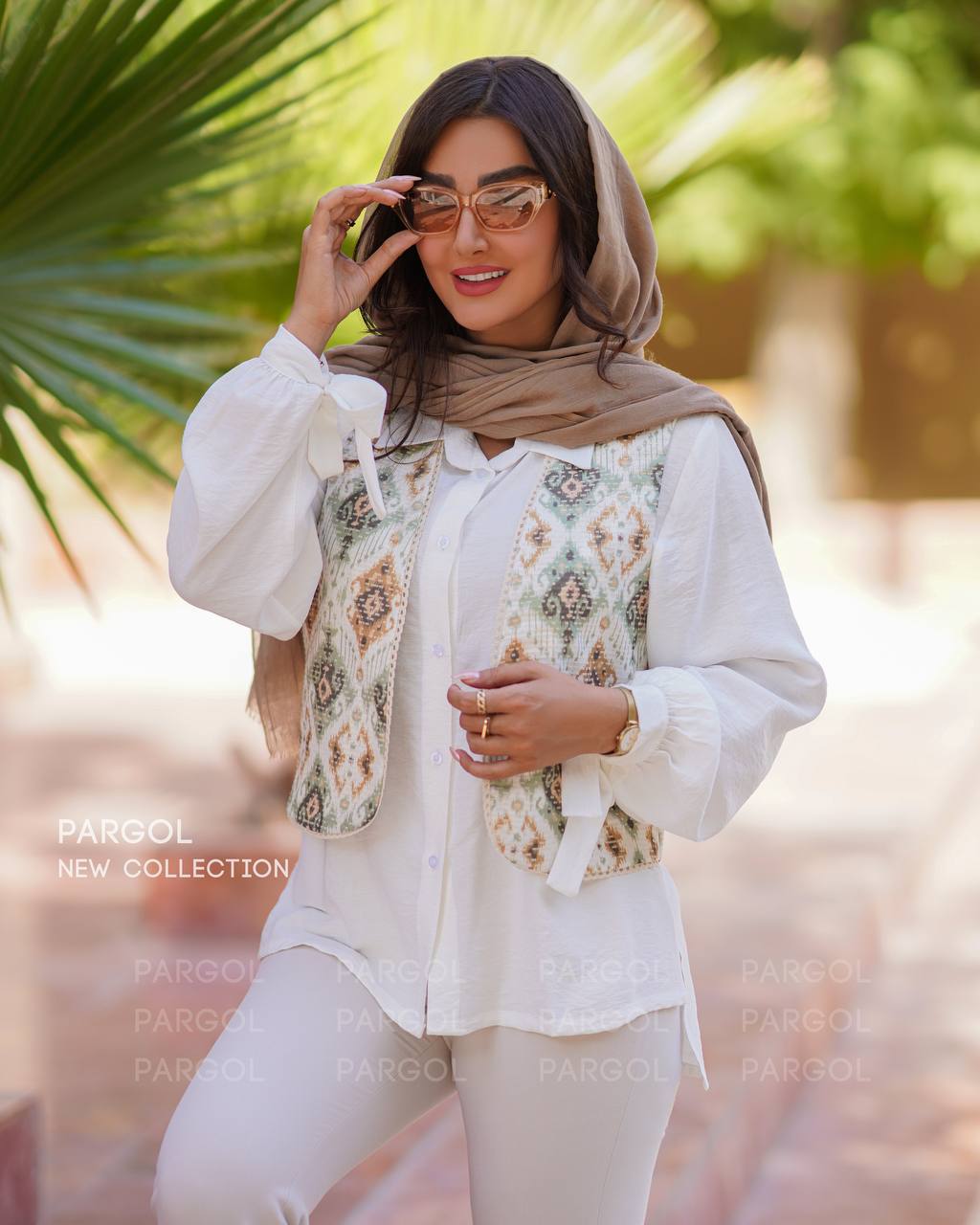 وست تک نوشین